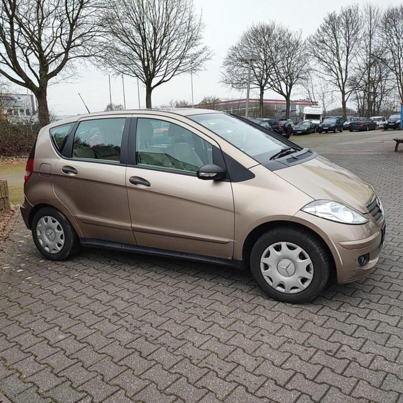 Gebraucht Mercedes A160 82 PS (60 kW) 2006 Gold Kleinwagen
