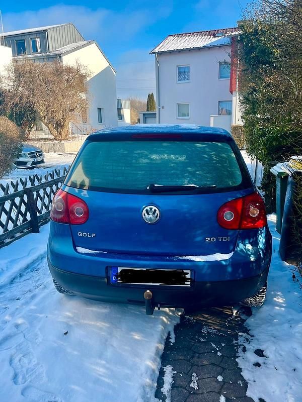 Gebraucht VW Golf V 144 PS (105 kW) 2003 Blau Kleinwagen