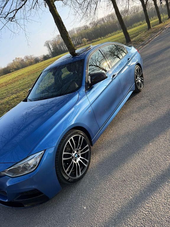 Gebraucht BMW 335 Performance 306 PS (225 kW) 2013 Blau Limousine