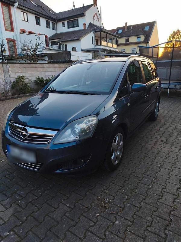 Gebraucht Opel Zafira 140 PS (102 kW) 2008 Van / Kleinbus