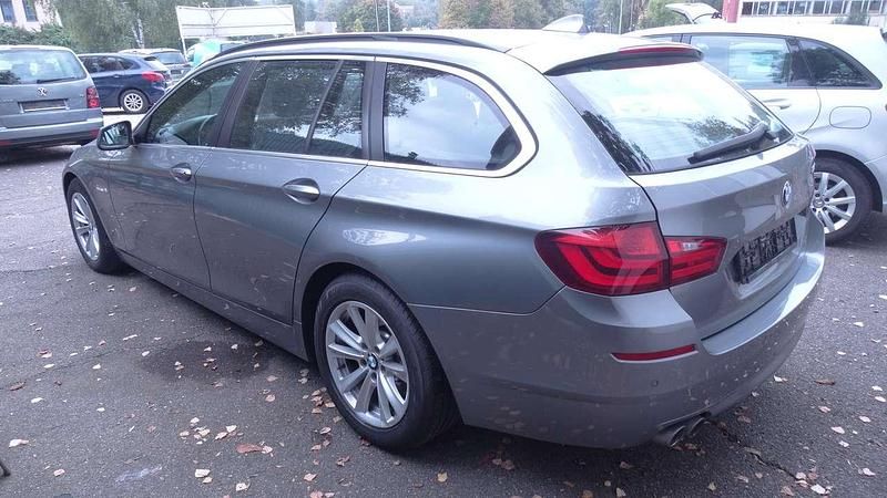 Gebraucht BMW 525 204 PS (150 kW) 2011 Spacegrau Kombi