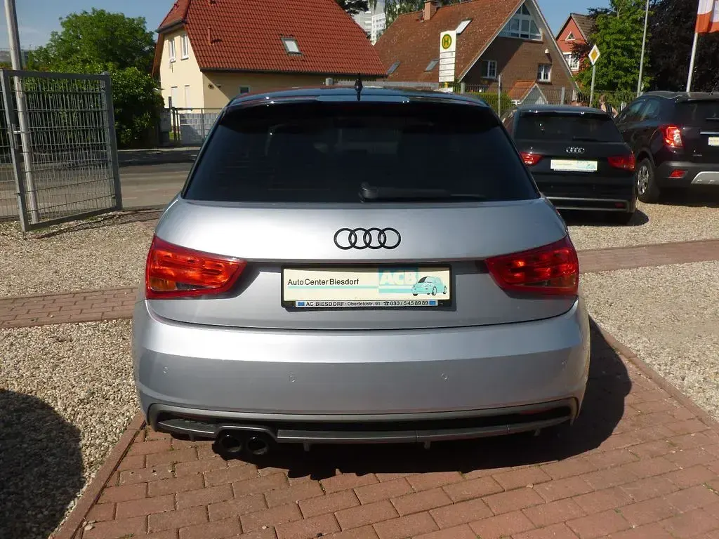 Gebraucht Audi A1 Sportback S-Line 150 PS (110 kW) 2018 Florettsilber metallic Kleinwagen