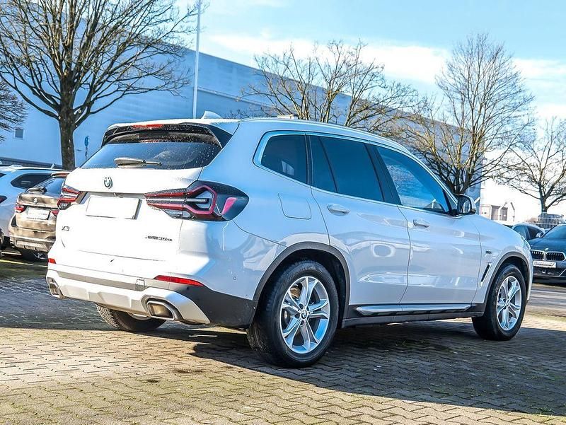 Gebraucht BMW X3 Sport Line 292 PS (214 kW) 2022 Weiß SUV