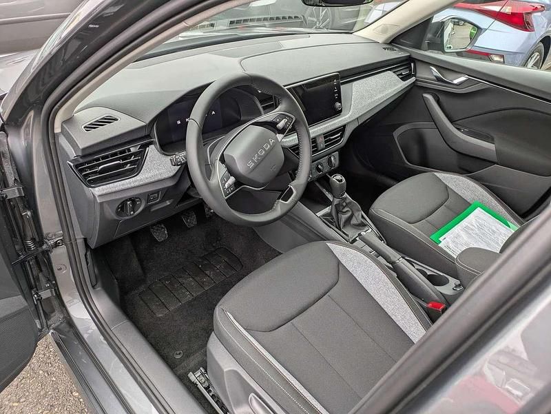 Neu Skoda Kamiq Selection 116 PS (85 kW) 2026 Graphitegrau metallic SUV