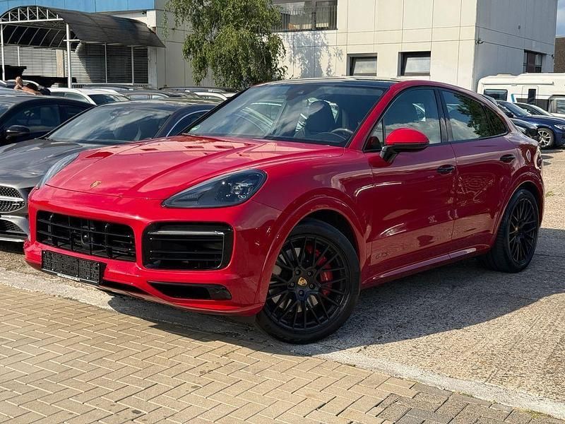 Rot Gebraucht 2021 Porsche Cayenne Sport SUV | 81.990 € (Superpreis) - Bild 1/4