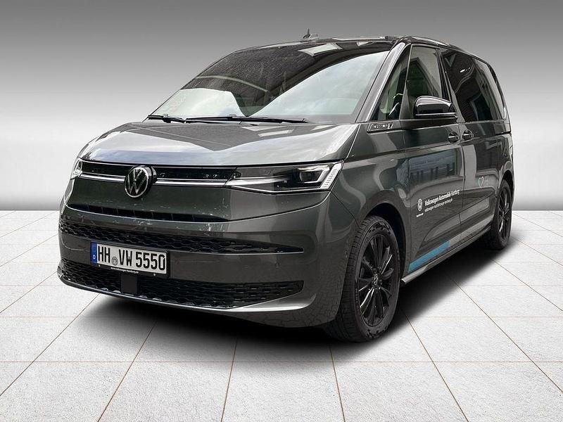 Gebraucht VW Multivan Life 150 PS (110 kW) 2025 Grau Van
