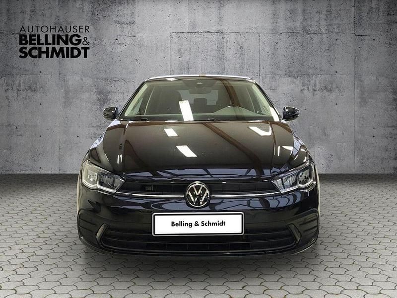 Gebraucht VW Polo Life 95 PS (69 kW) 2022 Deep black perleffekt (metallic) Limousine
