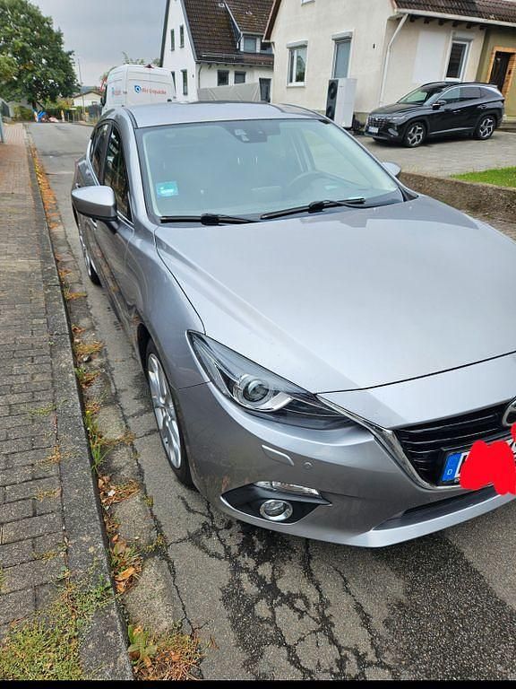 Silber Gebraucht 2015 Mazda 3 Sports-Line Limousine | 10.599 € (Guter Preis) - Bild 1/4