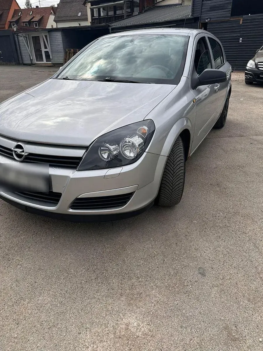 Gebraucht Opel Astra Cosmo 90 PS (66 kW) 2005 Silber Limousine
