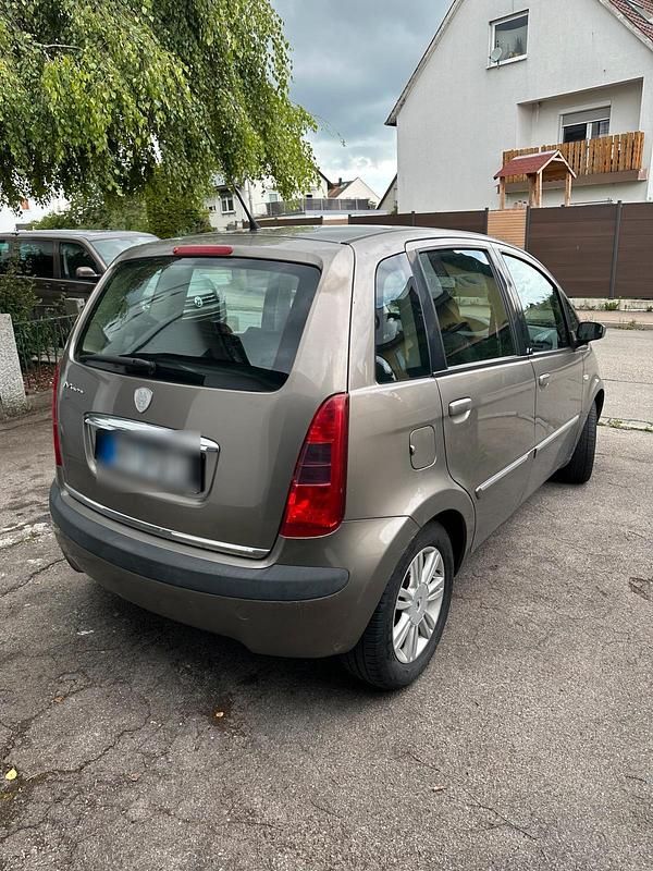 Gebraucht Lancia Musa 95 PS (69 kW) 2006 Beige Van / Kleinbus