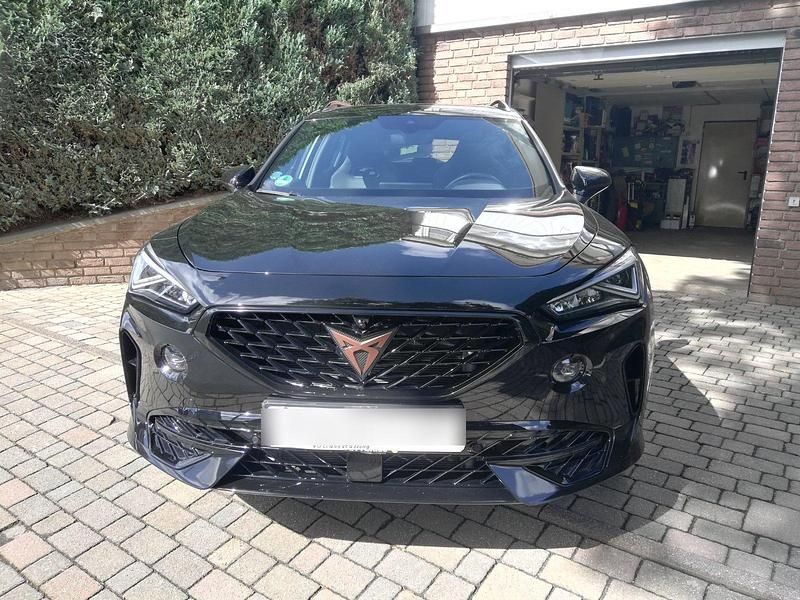 Schwarz Gebraucht 2022 Cupra Formentor SUV | 29.450 € (Fairer Preis) - Bild 1/4