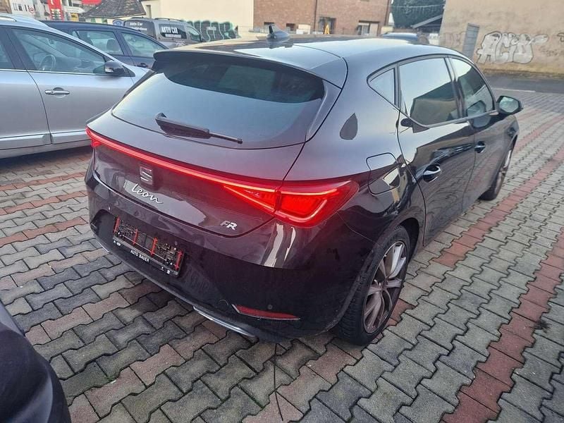 Gebraucht Seat Leon FR 116 PS (85 kW) 2021 Mitternachtsschwarz Kleinwagen
