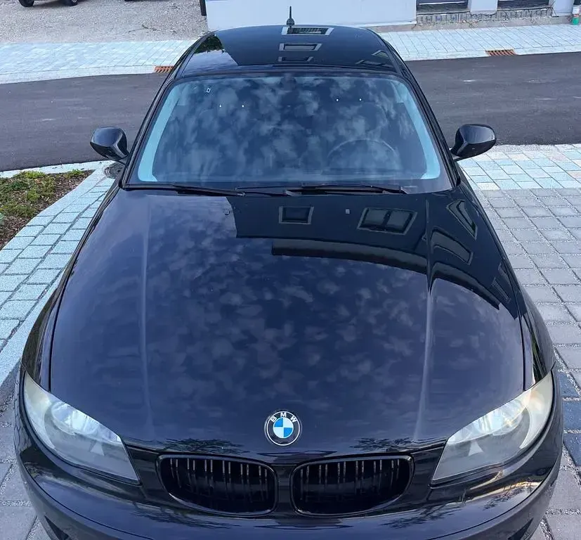 Gebraucht BMW 116 Sport Line 122 PS (89 kW) 2010 Schwarz Kleinwagen