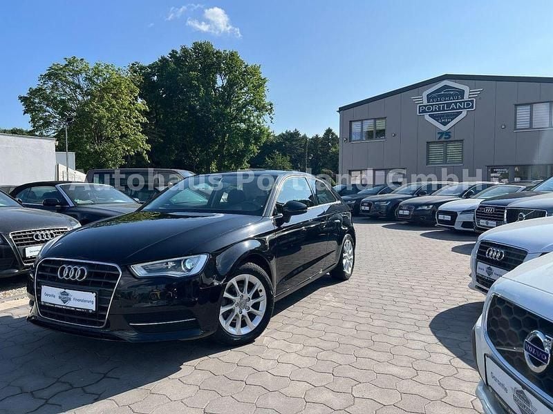 Phantomschwarz Gebraucht 2014 Audi A3 Attraction Limousine | 13.799 € (Fairer Preis) - Bild 1/4
