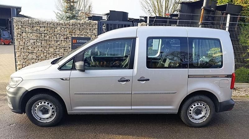 Silber Gebraucht 2016 VW Caddy Van / Kleinbus | 9.996 € (Guter Preis) - Bild 1/4
