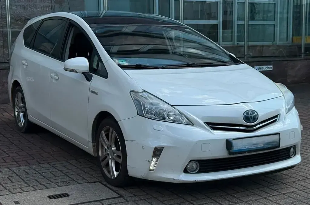 Gebraucht Toyota Prius+ Executive 99 PS (72 kW) 2012 Weiß Van / Kleinbus