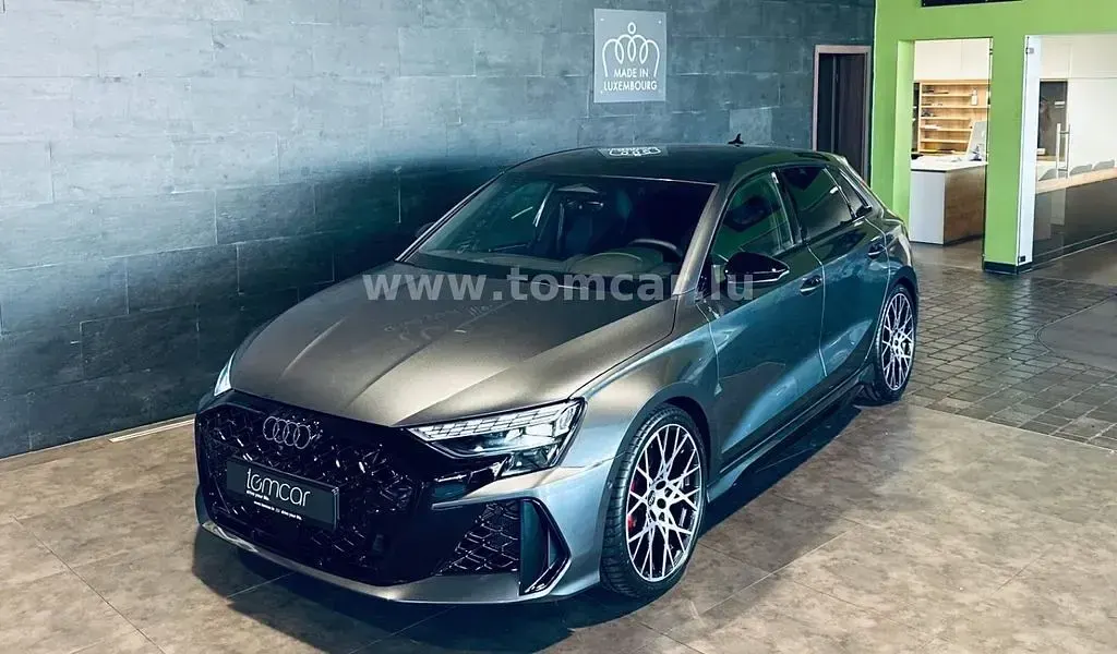 Gebraucht Audi RS3 Sport 400 PS (294 kW) 2026 Grau Limousine