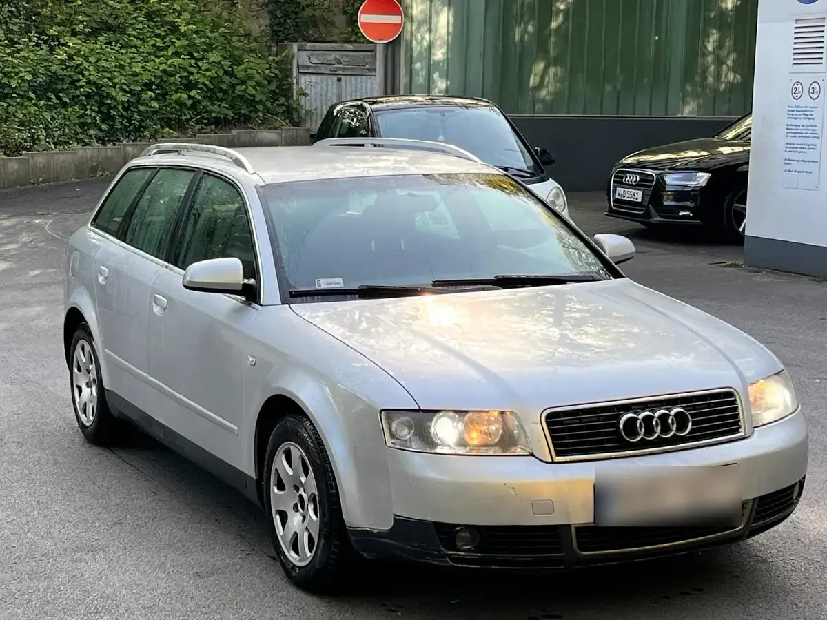 Usata Audi A4 101 CV (74 kW) 2003 Argento Station wagon