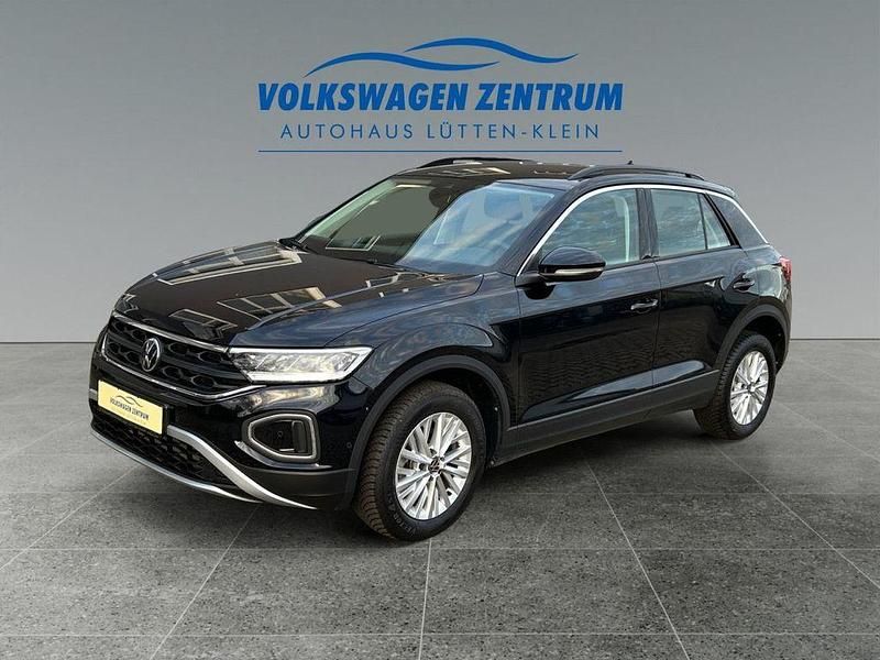 Gebraucht VW T-Roc Life 150 PS (110 kW) 2024 Deep black perleffekt (metallic) SUV