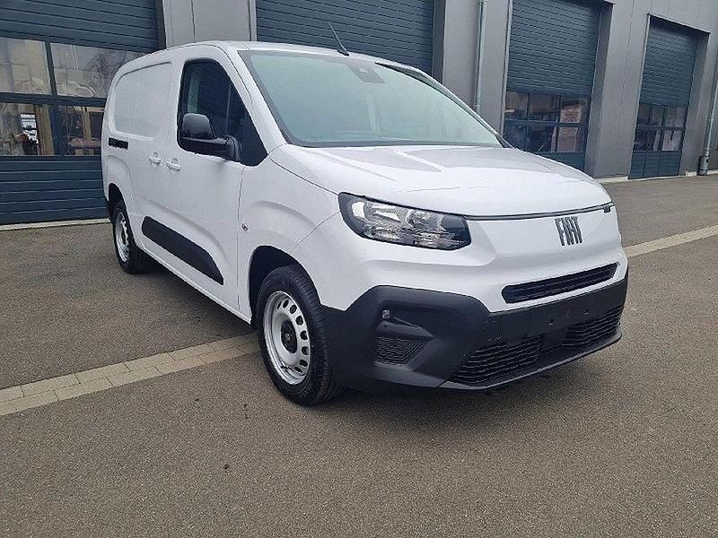 Weiss Neu 2024 Fiat Doblò Van / Kleinbus | 25.149 € (Fairer Preis) - Bild 1/4