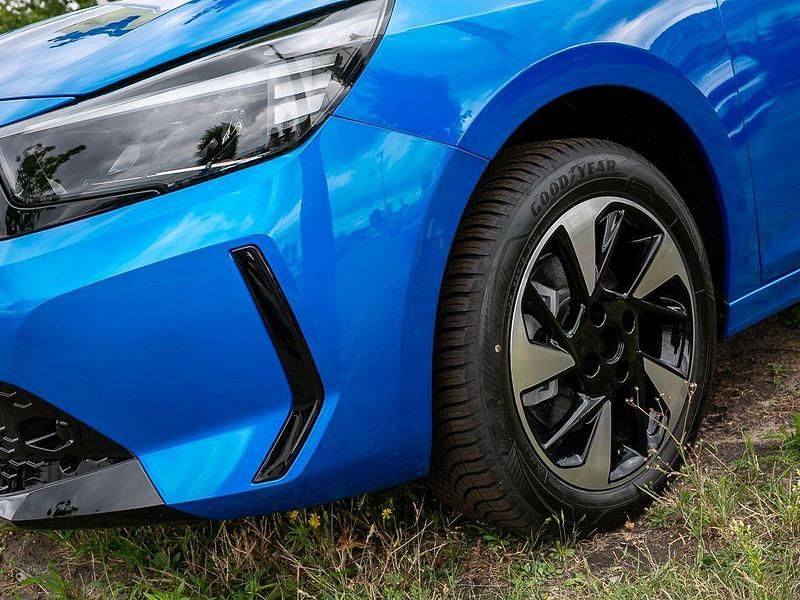 Usata Opel Corsa-e 100 kW (136 CV) 2025 Blu Utilitaria