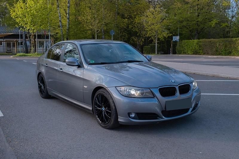 Second-hand BMW 320 Efficient Dynamics 220 CP (161 kW) 2012 Gri Berlinǎ