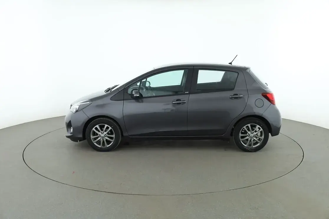 Gebraucht Toyota Yaris Edition-S 99 PS (72 kW) 2017 Grau Limousine