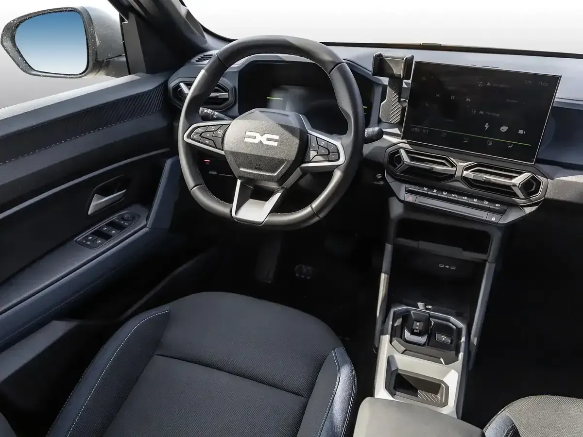 Gebraucht Dacia Duster Journey 94 PS (69 kW) 2025 Grau SUV