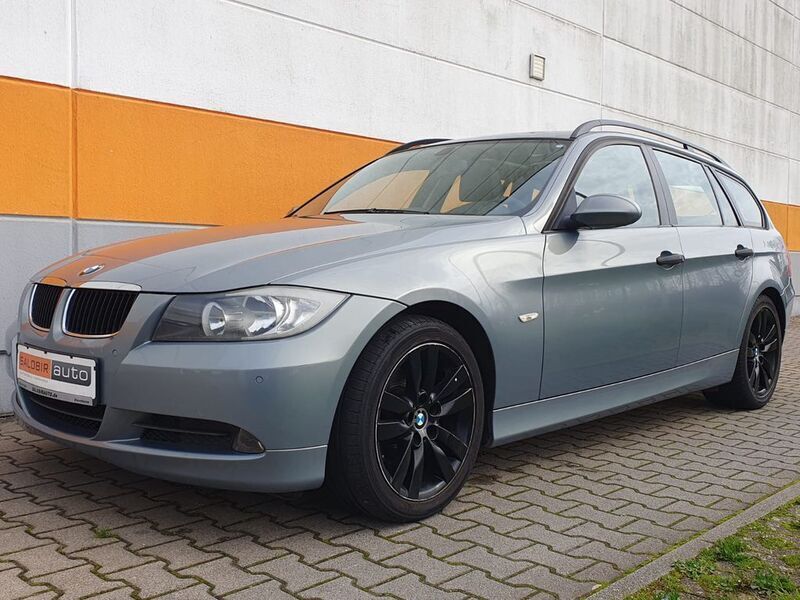 Blau Gebraucht 2006 BMW 320 Sport Line Kombi | 3.000 € (Superpreis) - Bild 1/4