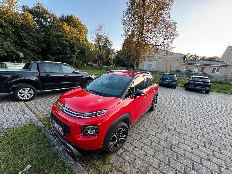 Rot Gebraucht 2017 Citroën C3 Aircross Feel SUV | 10.500 € - Bild 1/3
