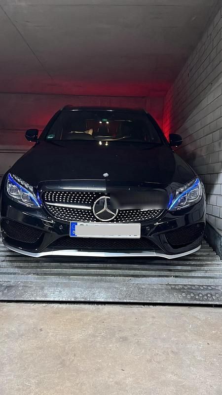 Schwarz Gebraucht 2016 Mercedes C43 AMG AMG Kombi | 27.000 € (Fairer Preis) - Bild 1/4