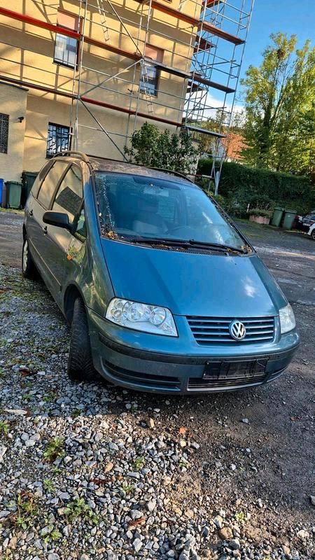 Blau Gebraucht 2002 VW Sharan Van / Kleinbus | 850 € (Superpreis) - Bild 1/4