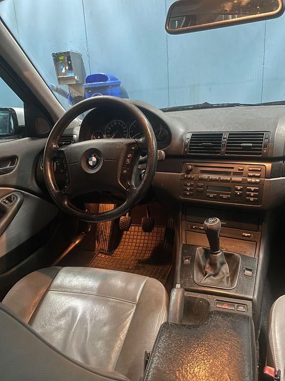 Gebraucht BMW 320 170 PS (125 kW) 2005 Silber Kombi