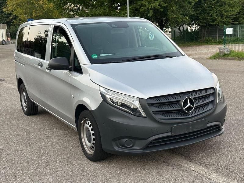 Gebraucht Mercedes Vito 190 PS (139 kW) 2019 Silber Van