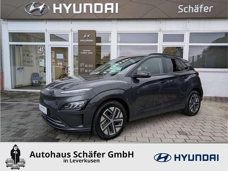 Schwarz Gebraucht 2022 Hyundai Kona Prime SUV | 26.285 € (Fairer Preis) - Bild 1/4