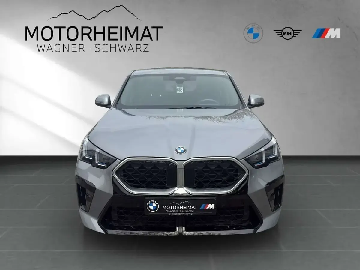 Gebraucht BMW X2 M Sport 170 PS (125 kW) 2025 Skyscraper grau SUV