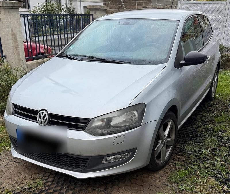 Silber Gebraucht 2013 VW Polo Edition Kleinwagen | 4.000 € (Guter Preis) - Bild 1/2