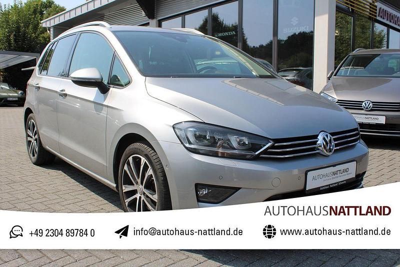 Silber Gebraucht 2016 VW Golf Sportsvan Allstar Van / Kleinbus | 12.950 € (Fairer Preis) - Bild 1/4