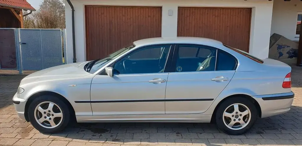 Gebraucht BMW 320 170 PS (125 kW) 2004 Silber Limousine