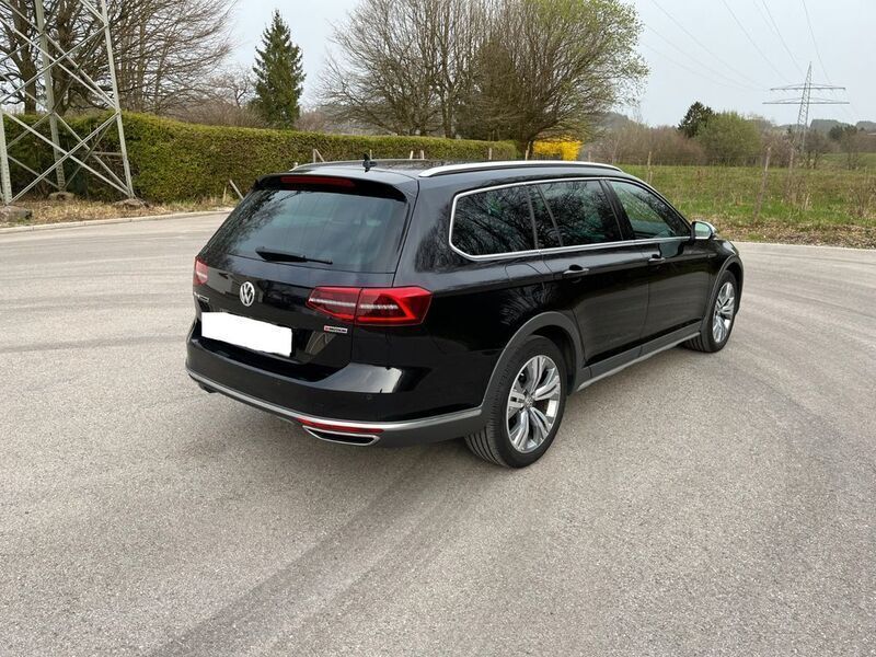 Schwarz Gebraucht 2017 VW Passat Alltrack Kombi | 21.400 € (Fairer Preis) - Bild 1/4