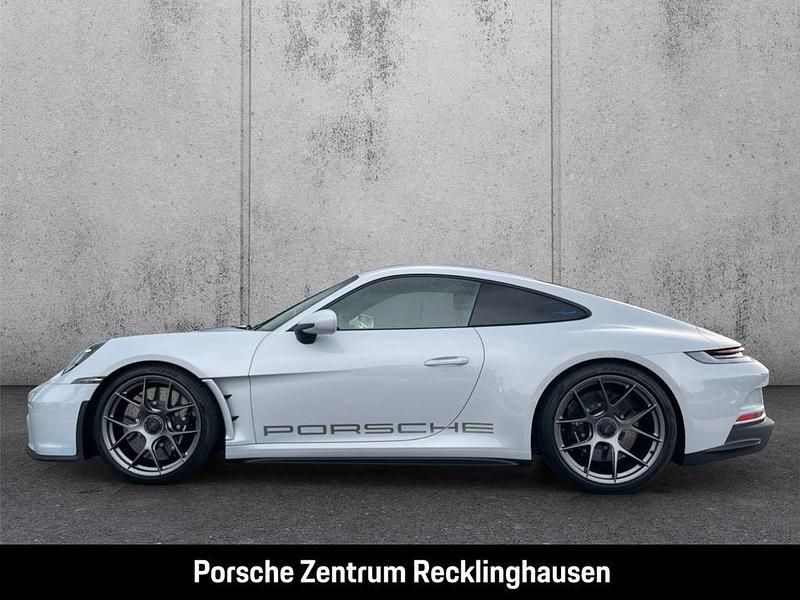 Neu Porsche 992 525 PS (386 kW) 2025 Grau Coupé