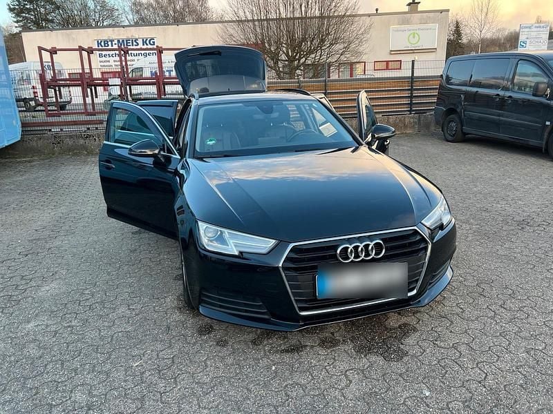 Gebraucht Audi A4 150 PS (110 kW) 2018 Schwarz Kombi