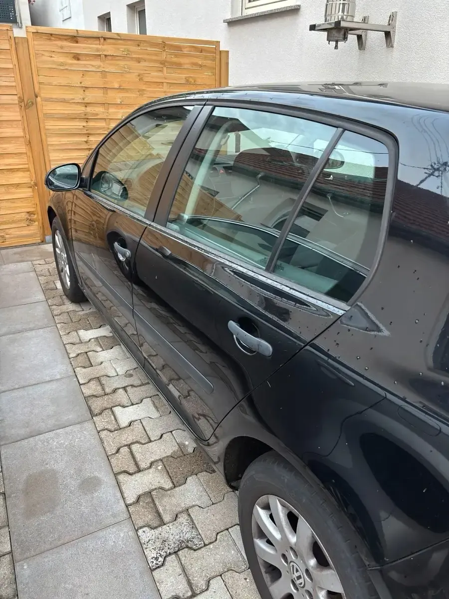 Gebraucht VW Golf V 75 PS (55 kW) 2005 Schwarz Kleinwagen