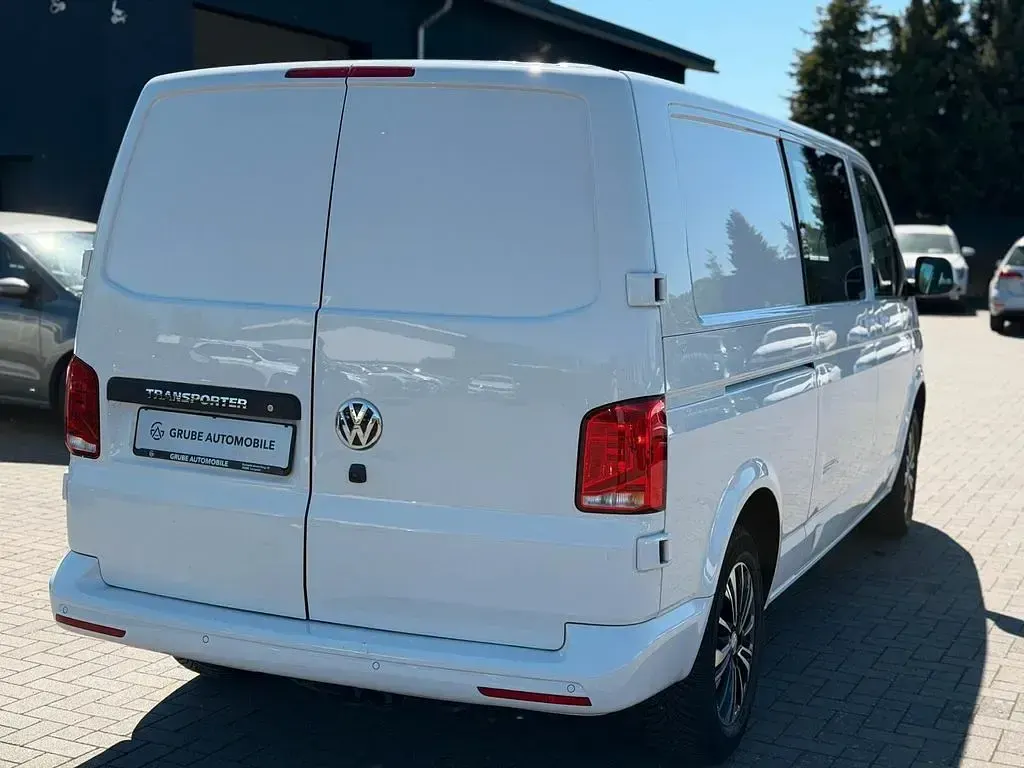 Second-hand VW Transporter 150 CP (110 kW) 2023 Alb Van