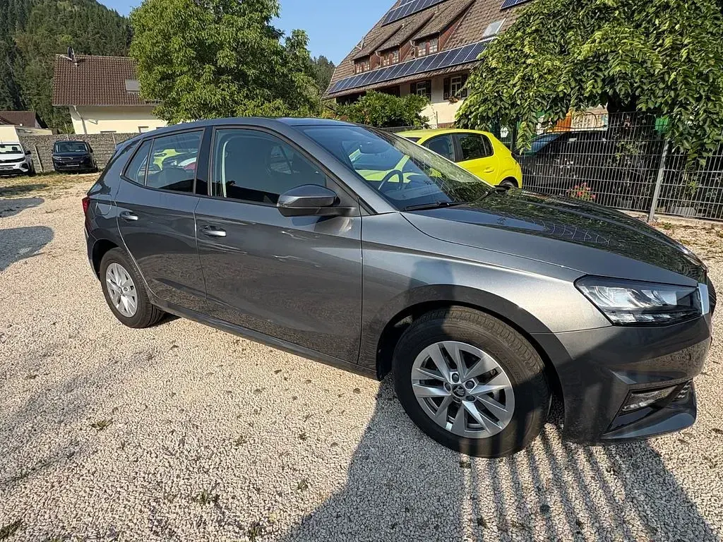 Gebraucht Skoda Fabia Selection 95 PS (69 kW) 2025 Grau Kleinwagen