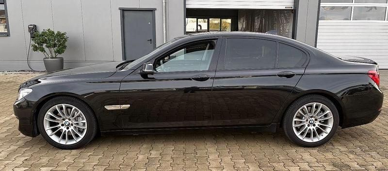 Gebraucht BMW 740 313 PS (230 kW) 2014 Schwarz Limousine