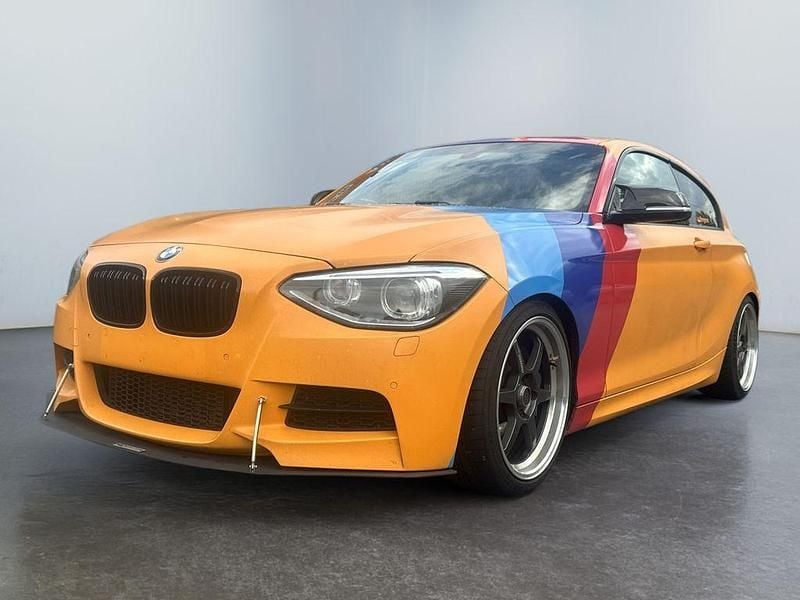 Weiß Gebraucht 2014 BMW M135 Advantage Kleinwagen | 13.990 € (Guter Preis) - Bild 1/4