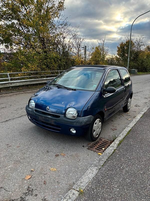 Blau Gebraucht 2000 Renault Twingo Kleinwagen | 750 € (Guter Preis) - Bild 1/4