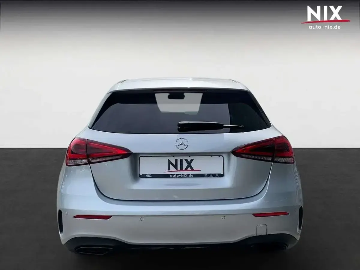 Gebraucht Mercedes A200 Edition 163 PS (119 kW) 2022 Iridiumsilber Limousine