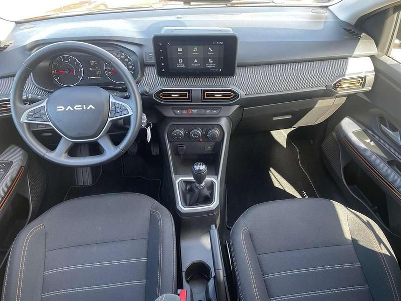 Gebraucht Dacia Sandero Expression 91 PS (66 kW) 2023 Taklamakanorange metallic Kleinwagen